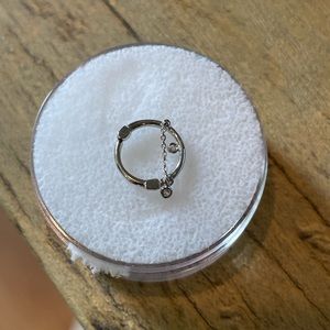 Pupil Hall Runaway Dangle 14K White Gold